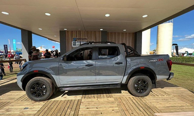 Nova Nissan Pro4X 20...