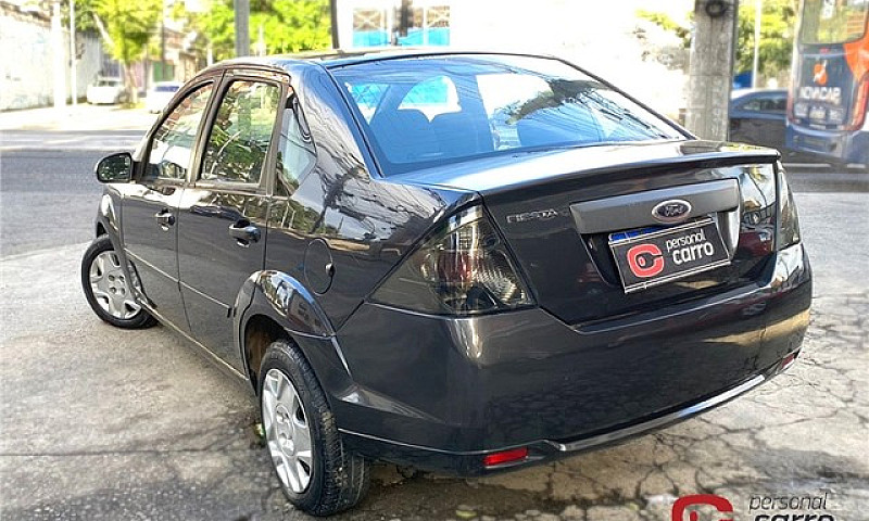 Ford Fiesta 2012 1.0...