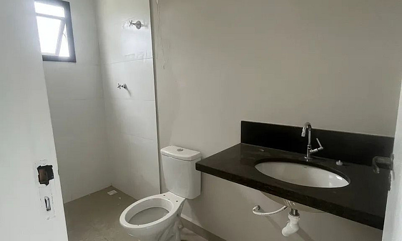 Vendo Casa Assobrada...