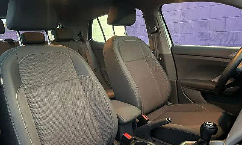 Volkswagen T-Cross 1...