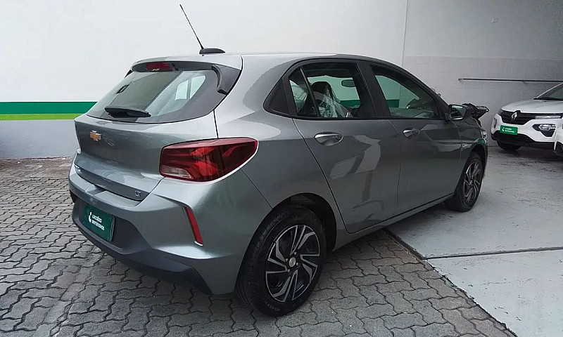 Chevrolet Onix Hatch...