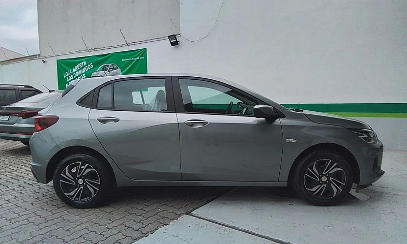 Chevrolet Onix Hatch...