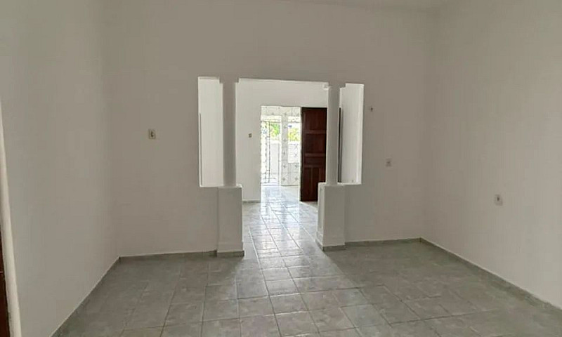 Casa Com 3 Quartos E...