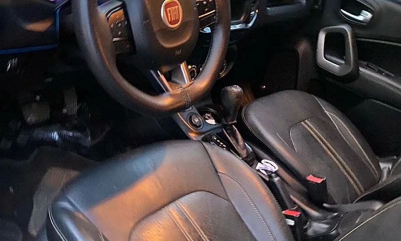 Fiat Toro Freedom 1....