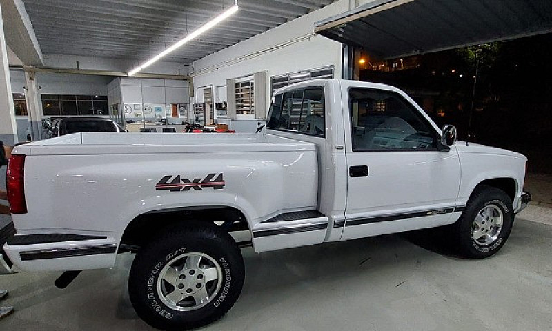 Chevrolet Silverado ...