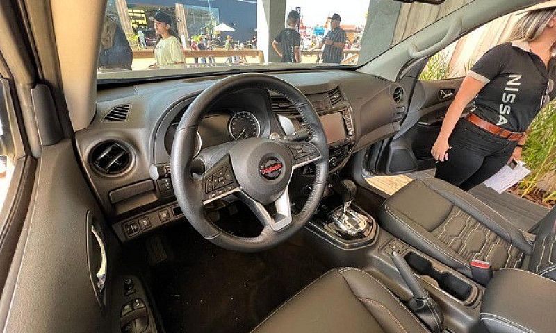Nova Nissan Pro4X 20...