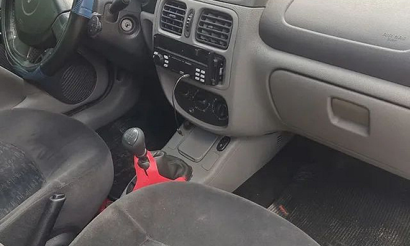 Clio Sedan 2007 ...