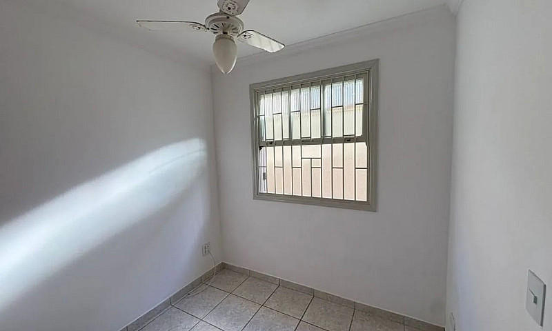 Casa Com 3 Dormitóri...