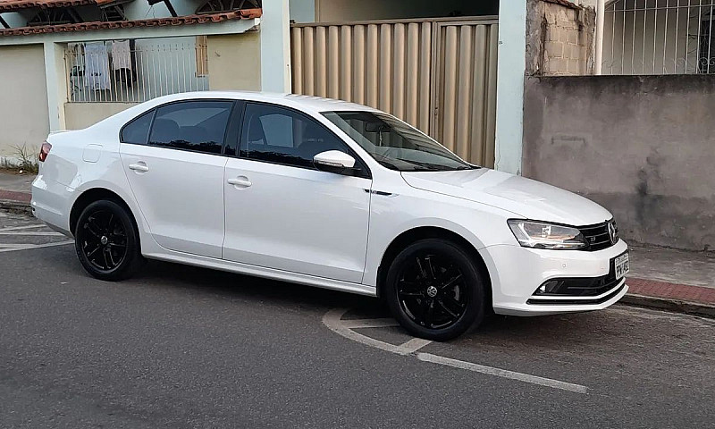 Volkswagen Jetta Com...