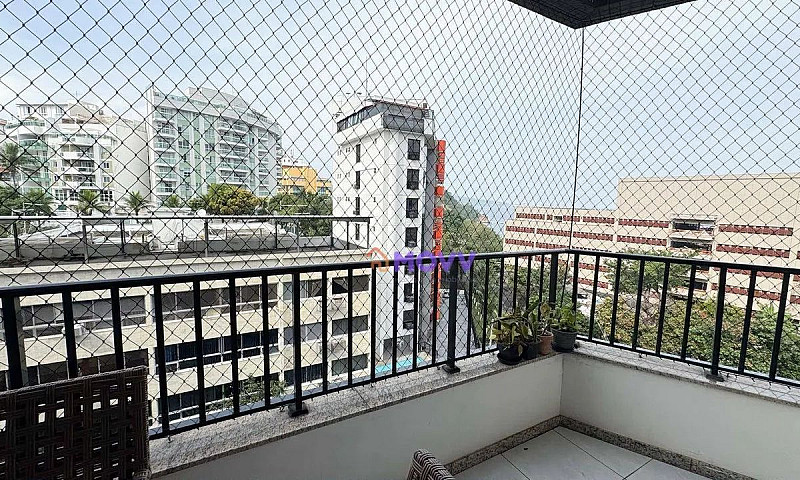 Apartamento Com 3 Do...