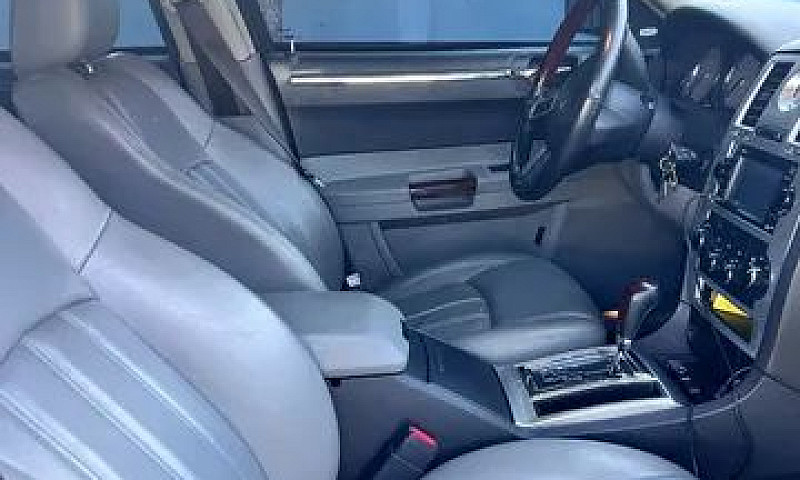 Chrysler 300C Baixa ...