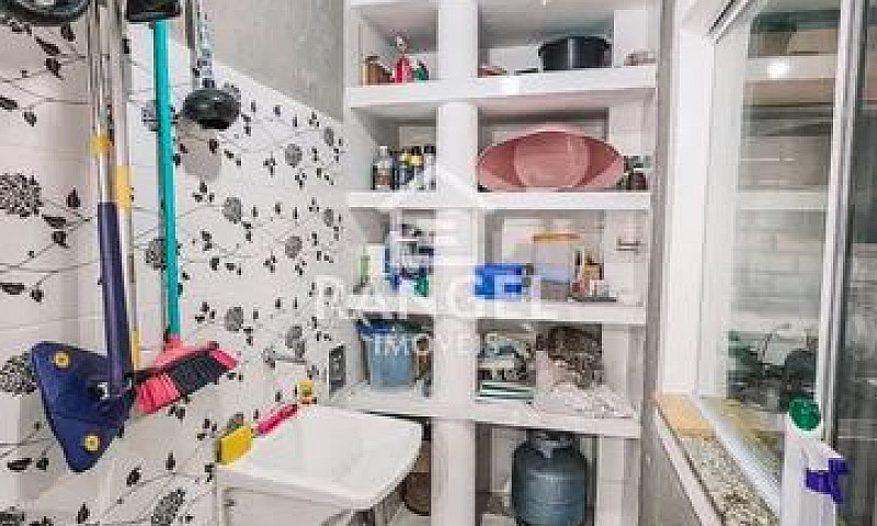 Excelente Casa Dentr...