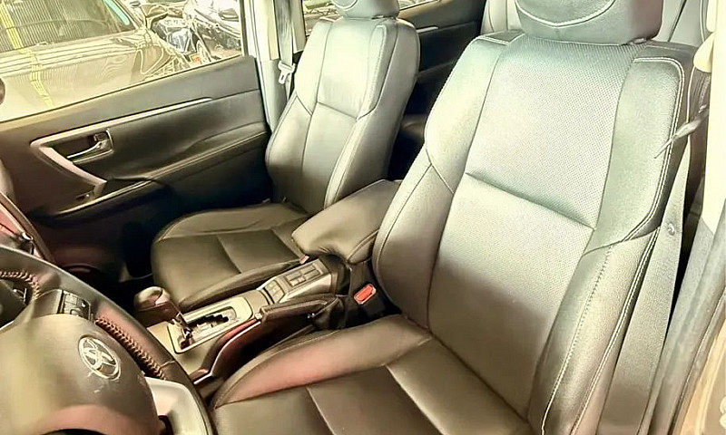 Toyota Hilux Sw4 Srx...