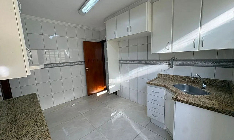 Casa Com 3 Dormitóri...