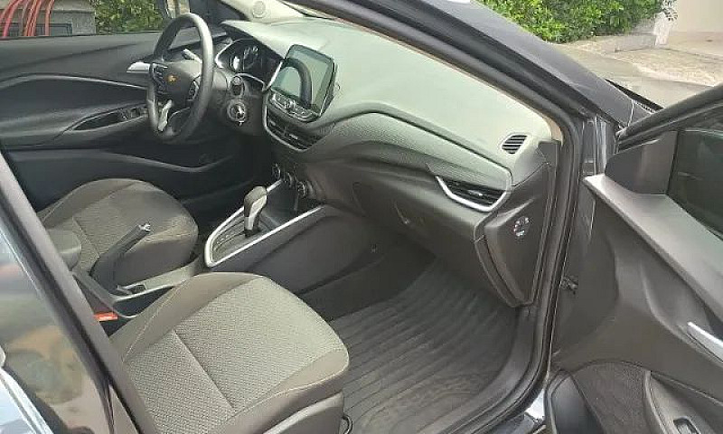 Chevrolet Onix Hatch...