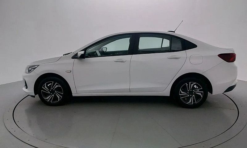 Chevrolet Onix Plus ...