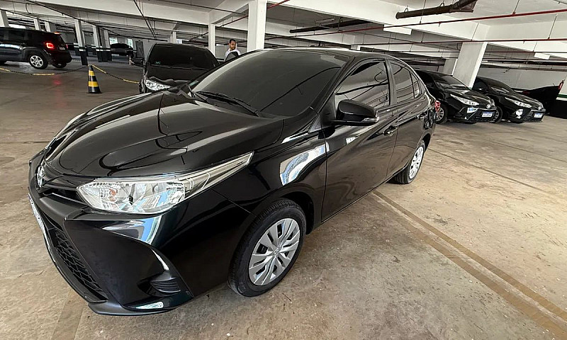 Toyota Yaris Xl Seda...