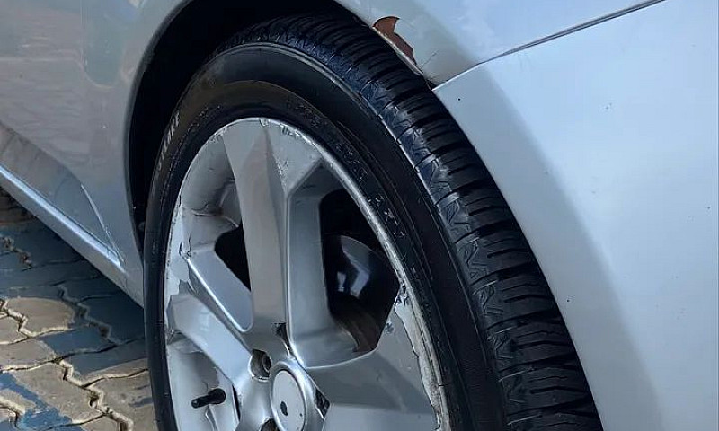 Kia Motors Cerato 1....