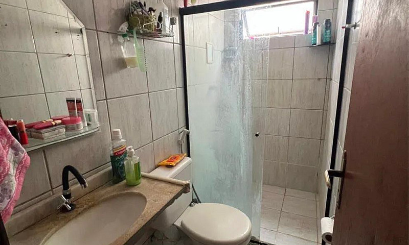 Vendo No Conjunto Ta...
