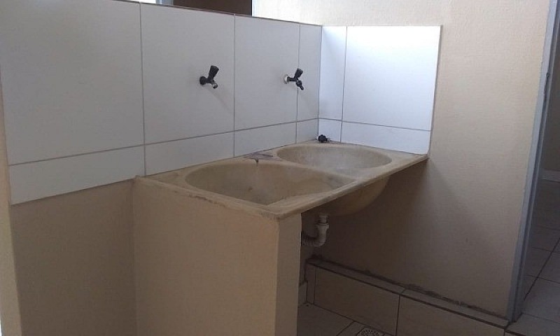 Barracão De 2 Quarto...