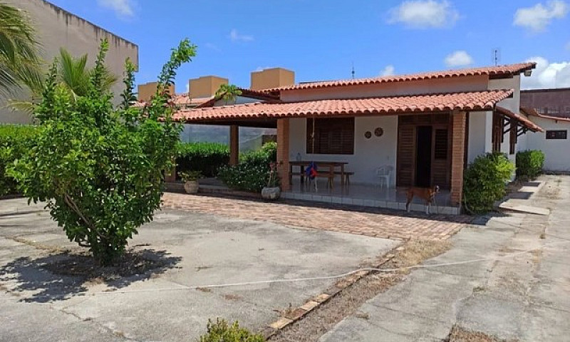 Vende-Se Casa Em Gua...