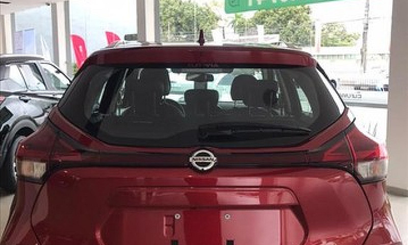 Nissan Kicks Exclusi...