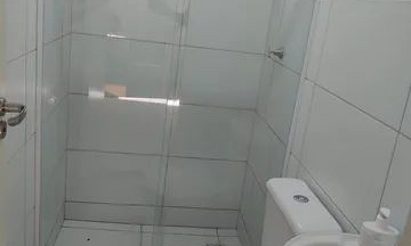 Casa De 2/4 Condomín...