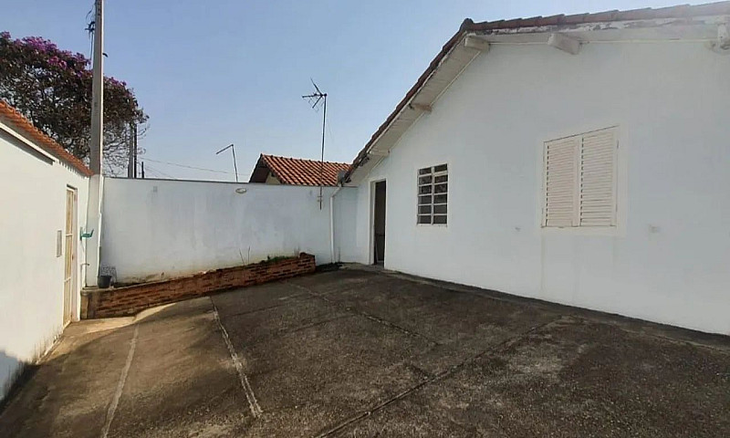 Casa Ampla Em Votora...