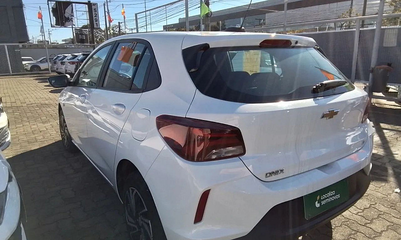 Chevrolet Onix Hatch...