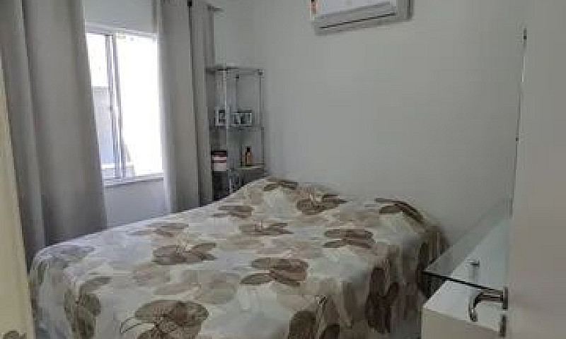 Casa De 2/4 Condomín...