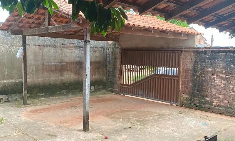 Vendo Casa No Bairro...