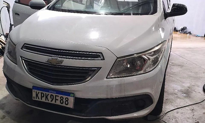 Chevrolet Onix Hatch...