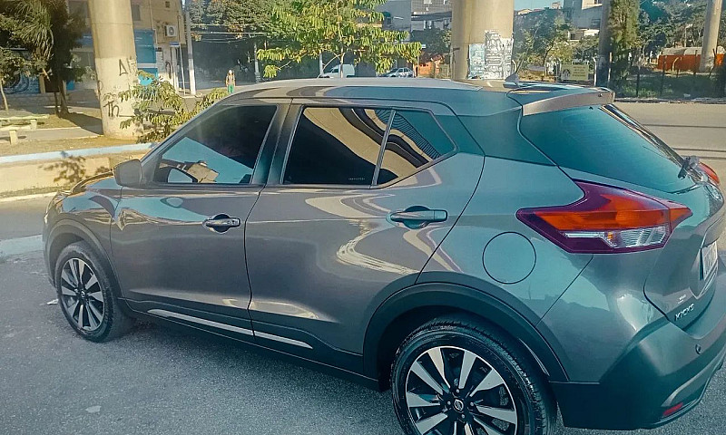 Nissan Kicks Sense 1...