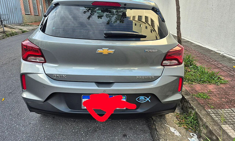Chevrolet Onix Hatch...