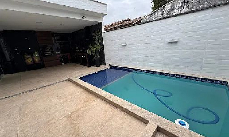 Casa Em Condomínio C...