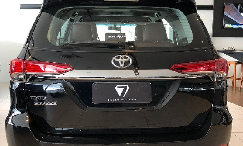 Toyota Sw4 Sr -  201...