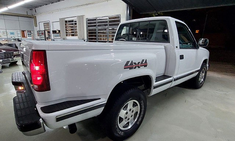 Chevrolet Silverado ...