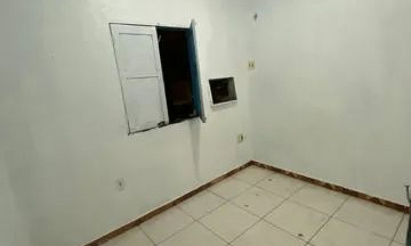 Aluga-Se Apartamento...