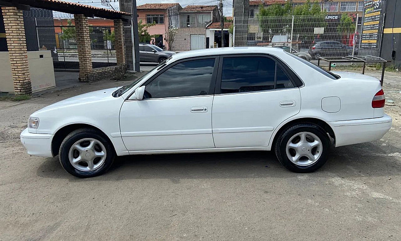 Toyota Corolla Xei 1...
