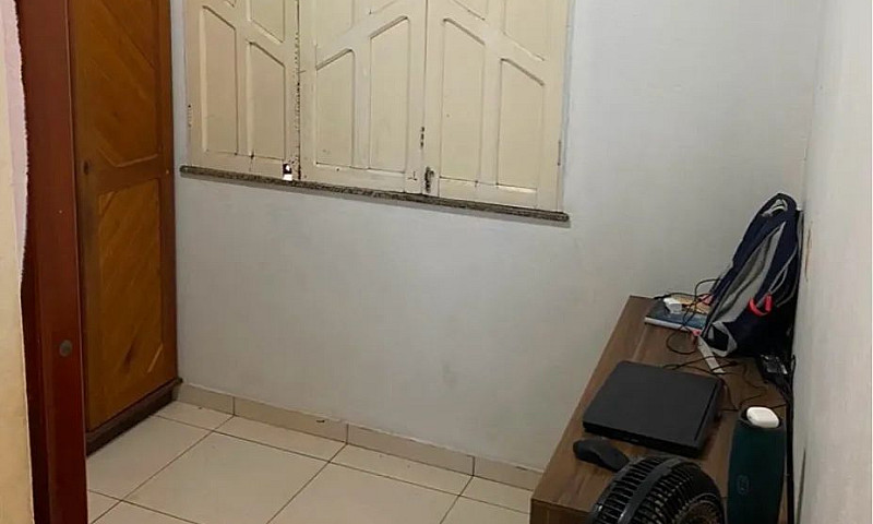Vendo Casa No Bairro...