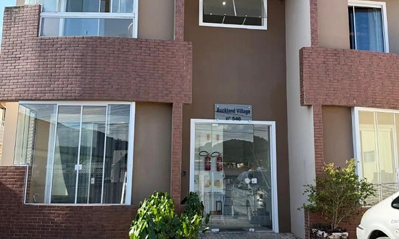 Apartamento Em Palho...