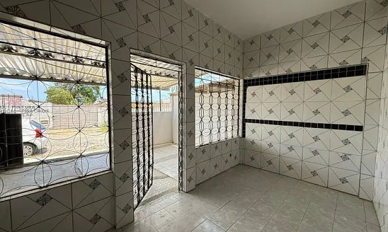 Casa Com 3 Quartos E...