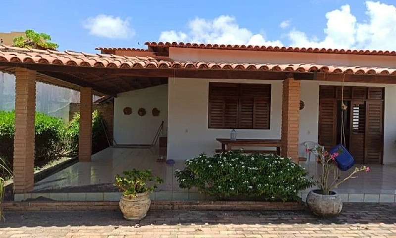Vende-Se Casa Em Gua...