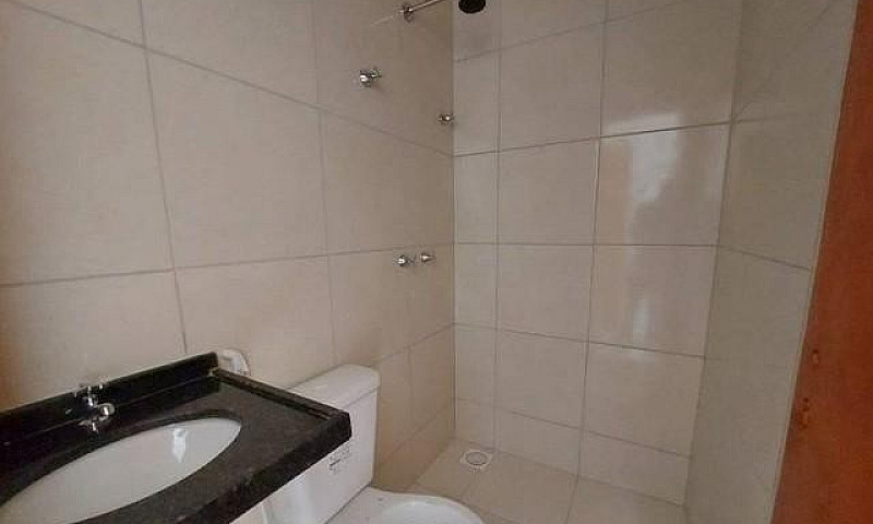 Casa De Condomínio T...