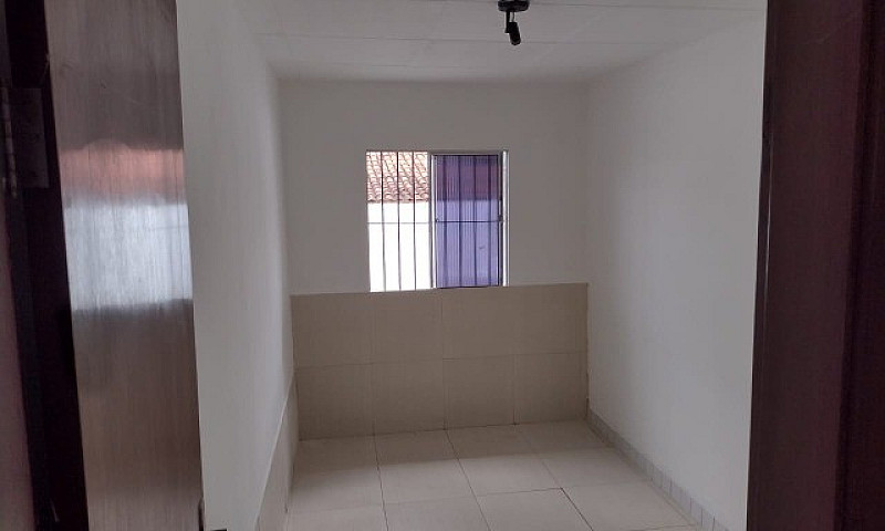 Alugo Casa Em Jardim...