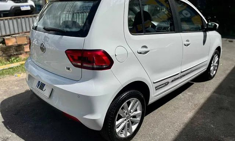 Volkswagen Fox 1.6 M...