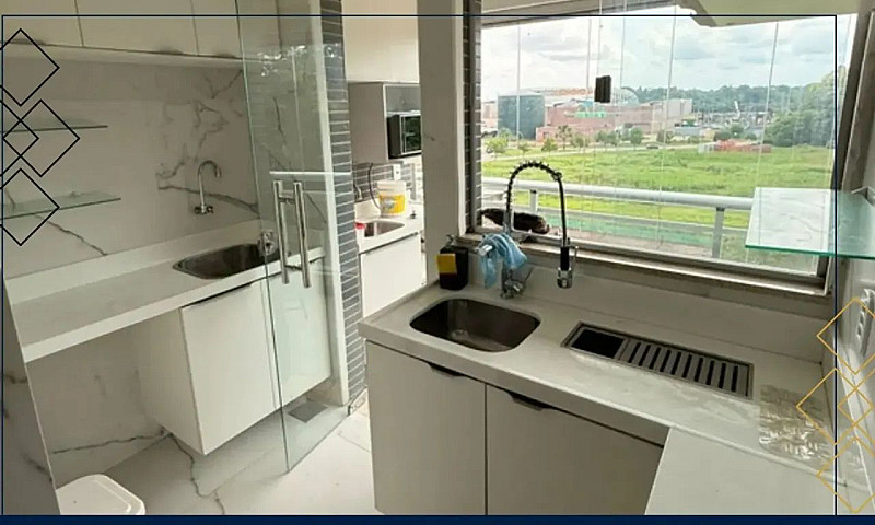 Breeze Resudence Par...