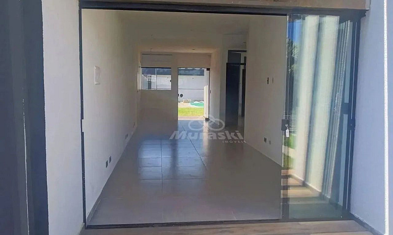 Casa Com 3 Dormitóri...