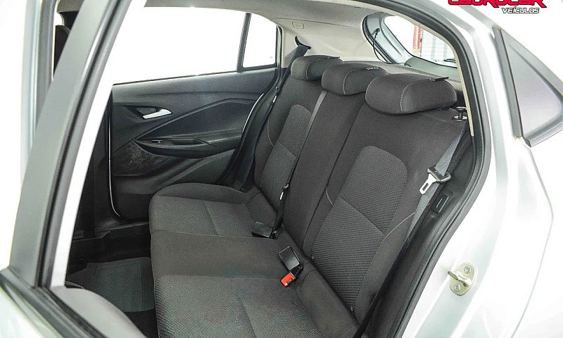 Chevrolet Onix Hatch...