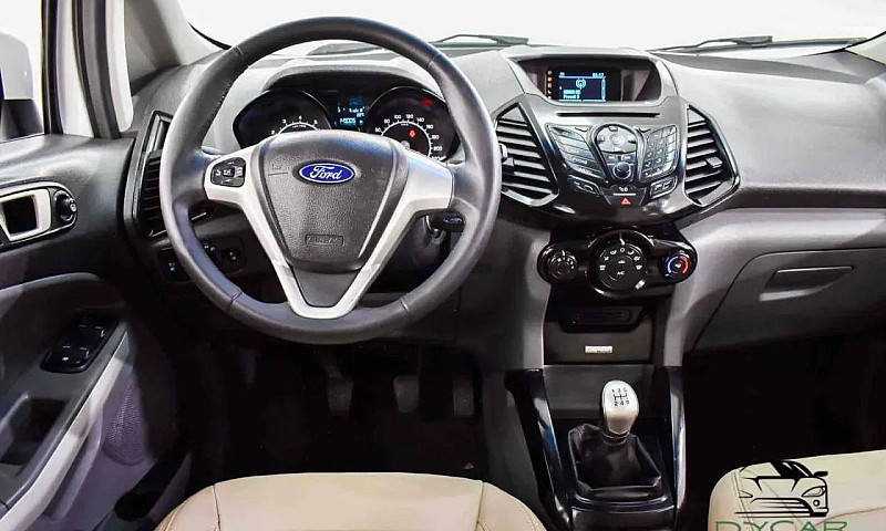 Ford Ecosport 2015 1...